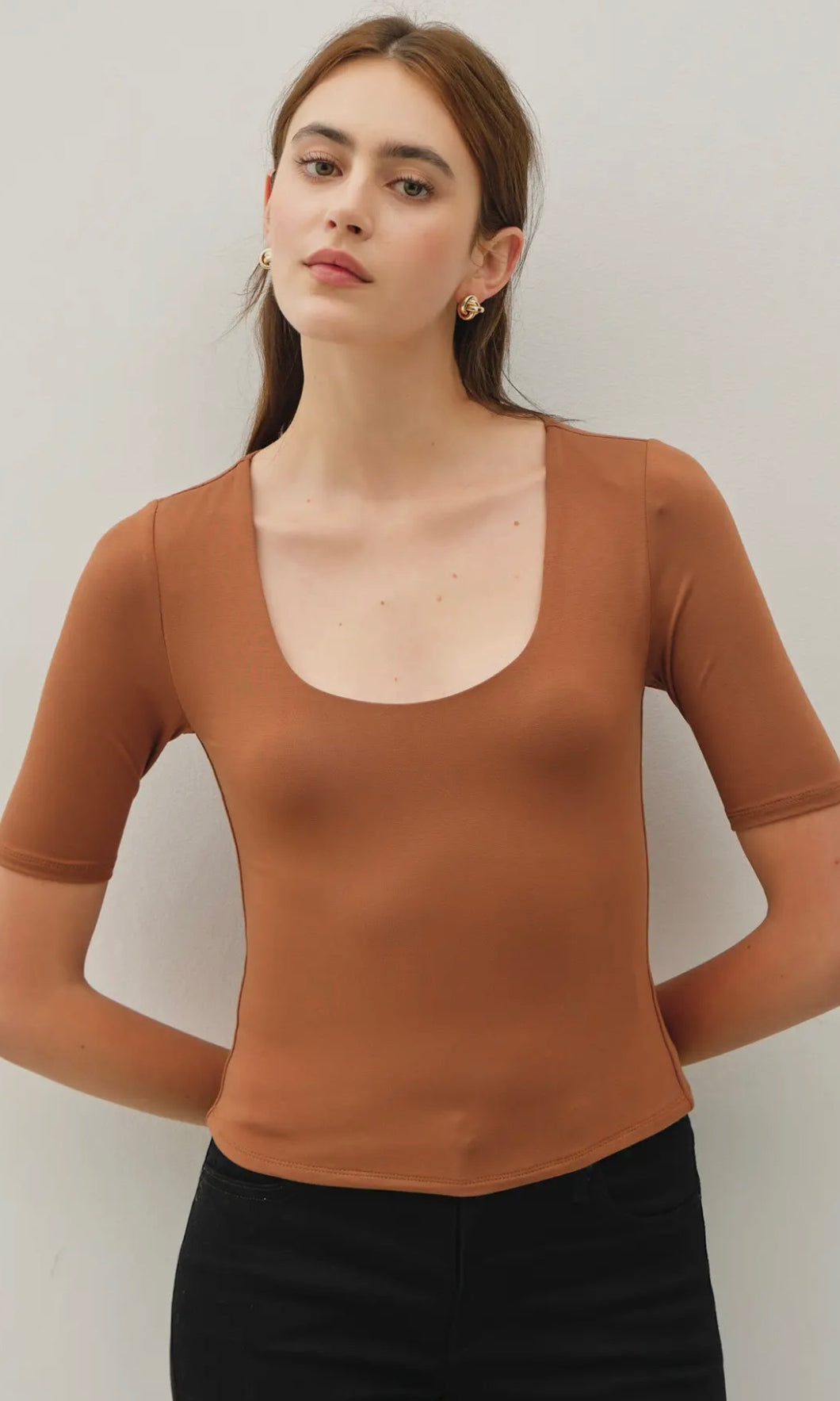 Gjerta Bronze Basic Short Sleeve Cropped Top