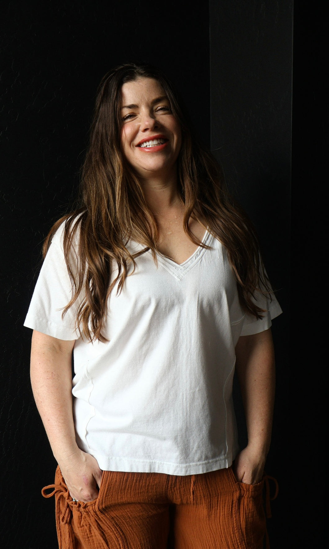 Nicholas White Washed Raw Edge V Neck Short Sleeve Knit Top