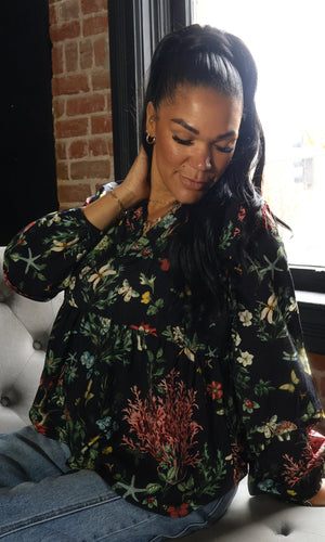 Haisley High Neck Band V Neck Printed Top