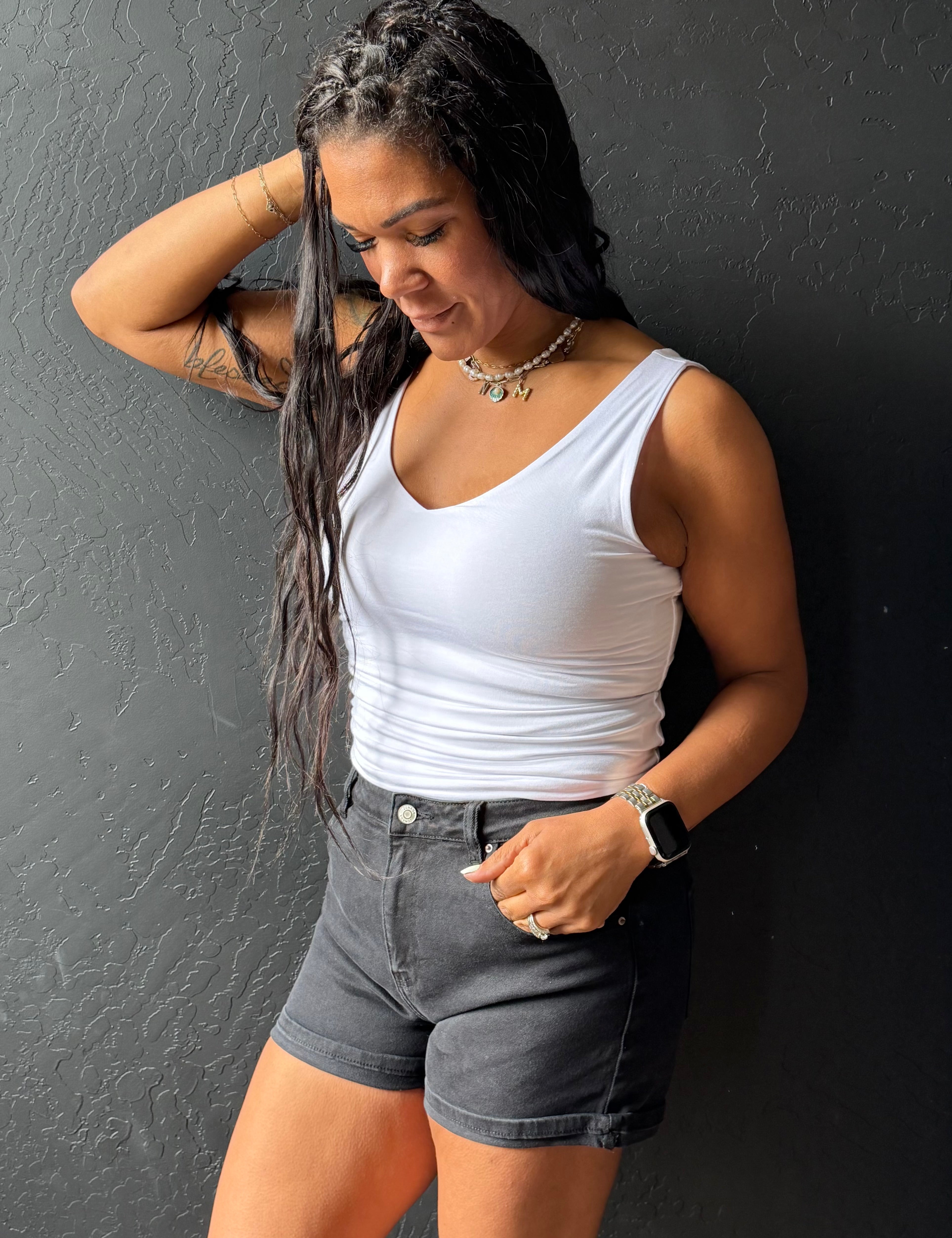 Elana 5 Pockets Cuffed Shorts