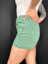 Elana 5 Pockets Cuffed Shorts