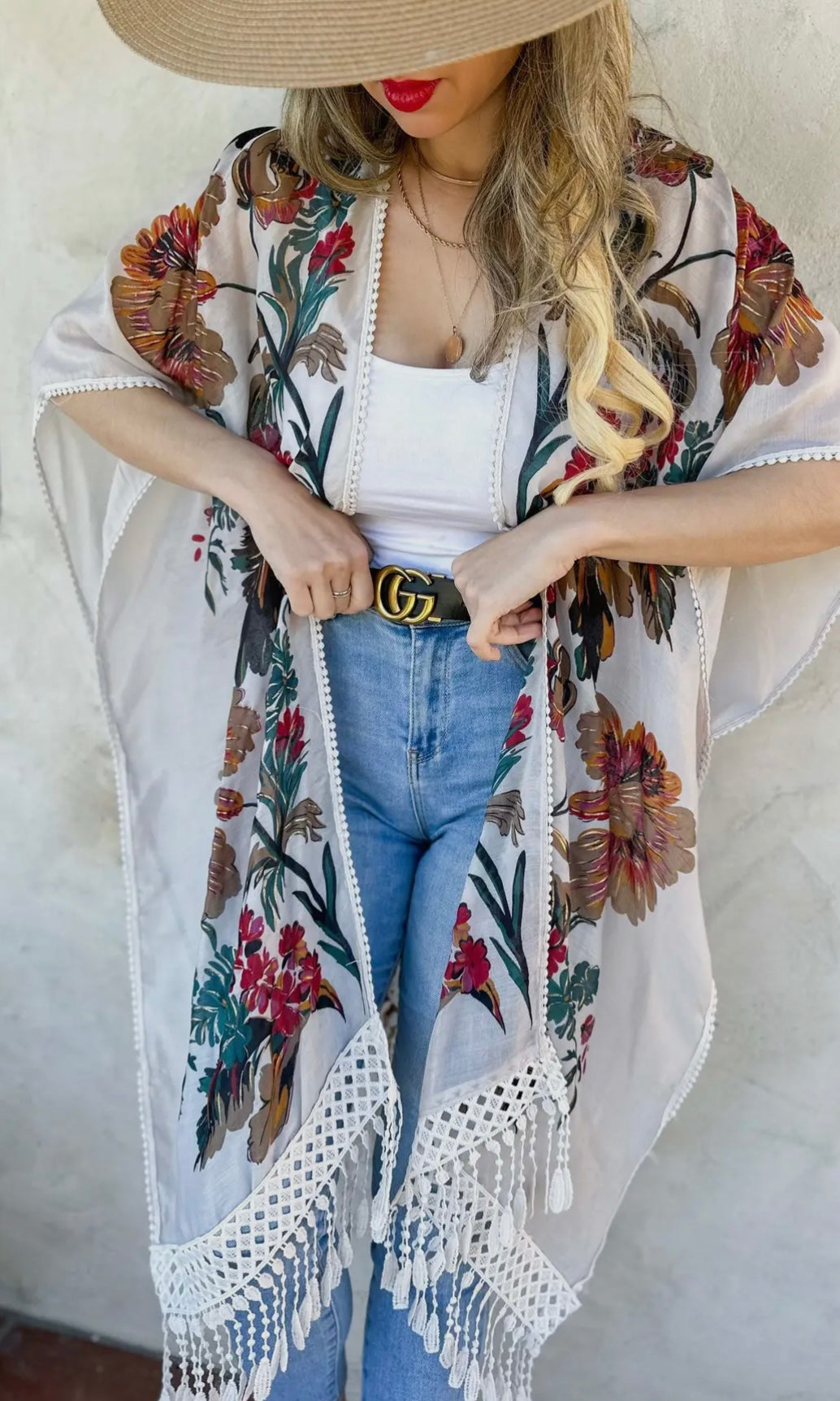 Elia White Floral Print Lace Detail Tassel Bottom Kimono Cardigan