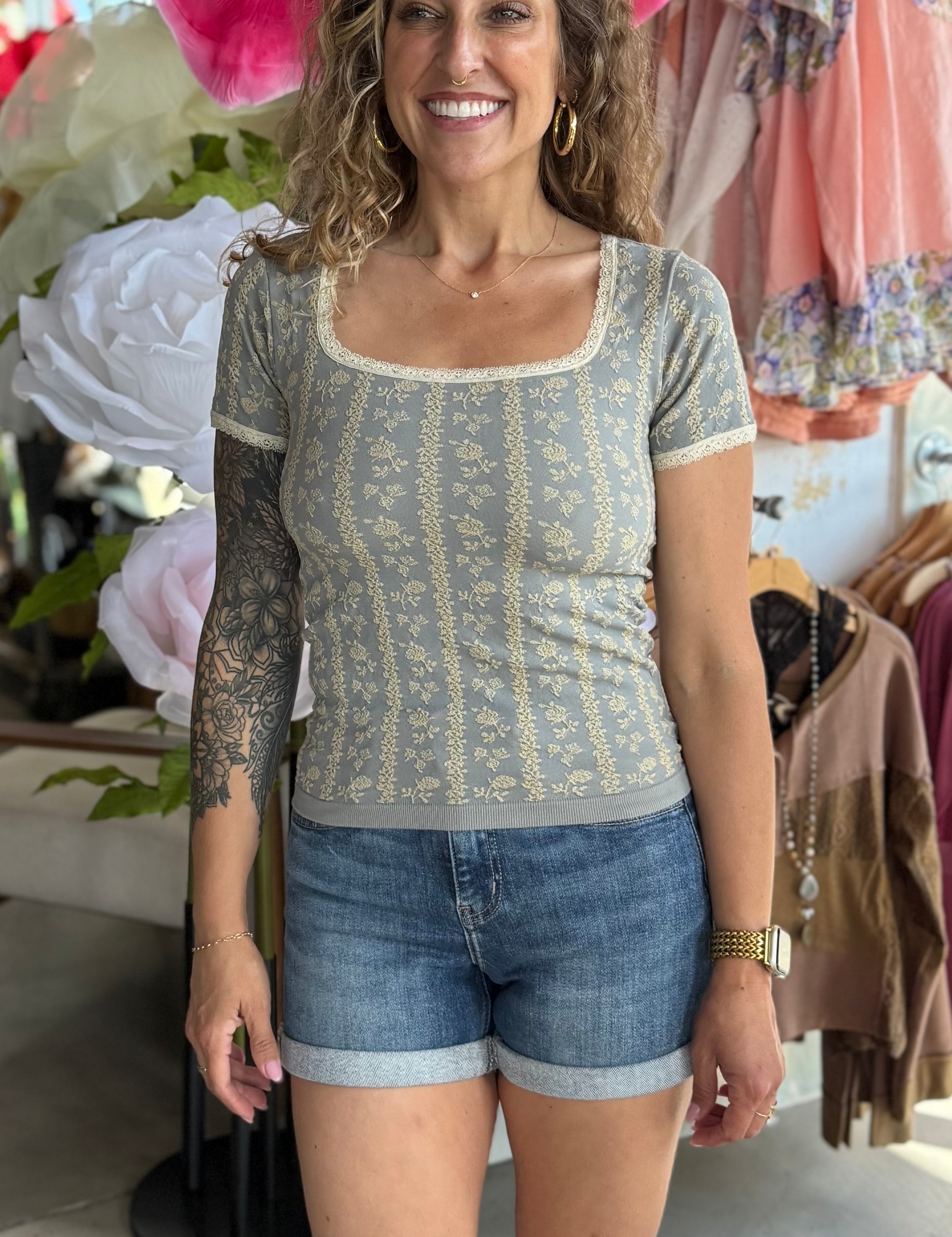 Miles Dolphin Grey Lace Trimmed Floral Motif Seamless Tee