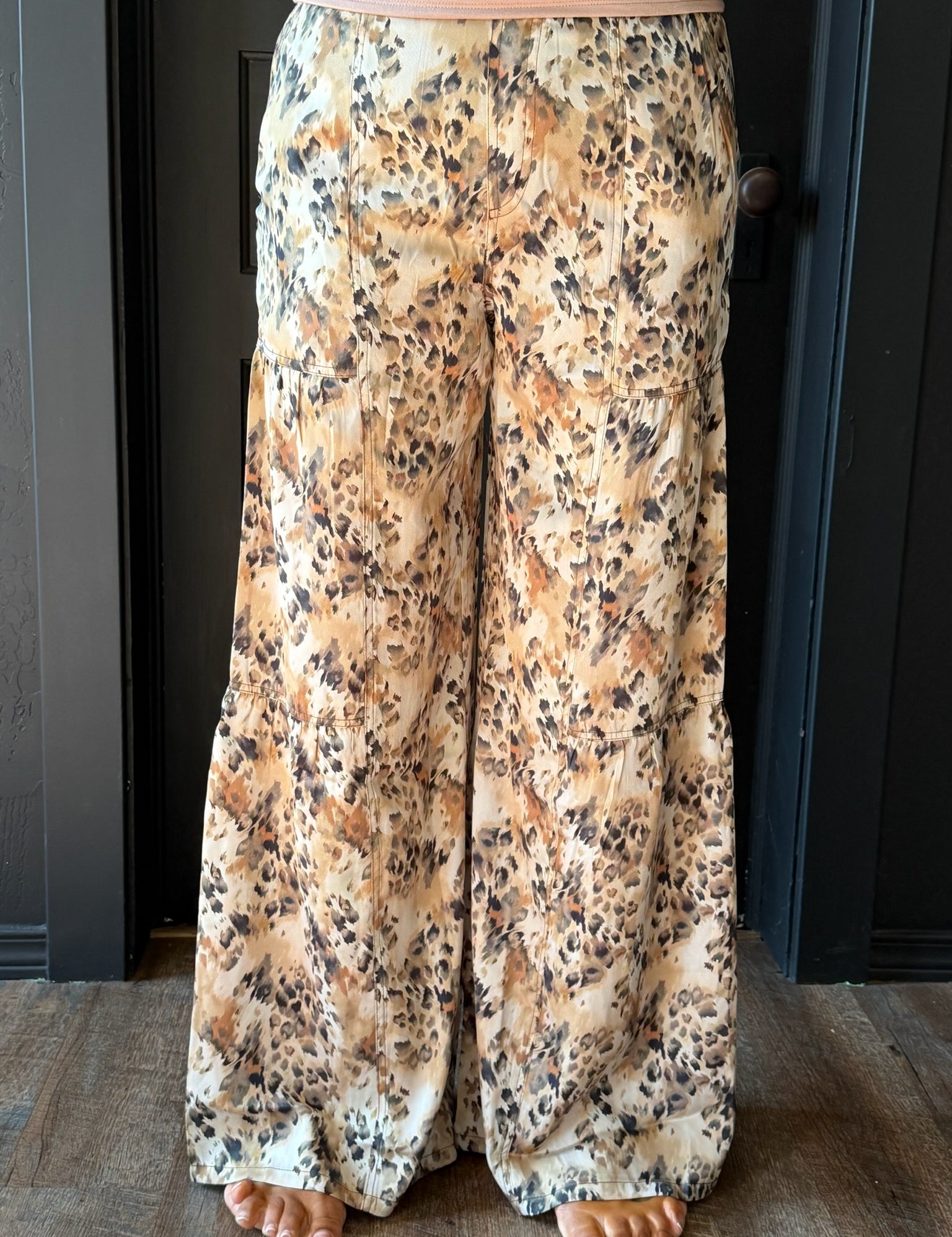 Ravenna Leopard Print Elastic Waist Pants