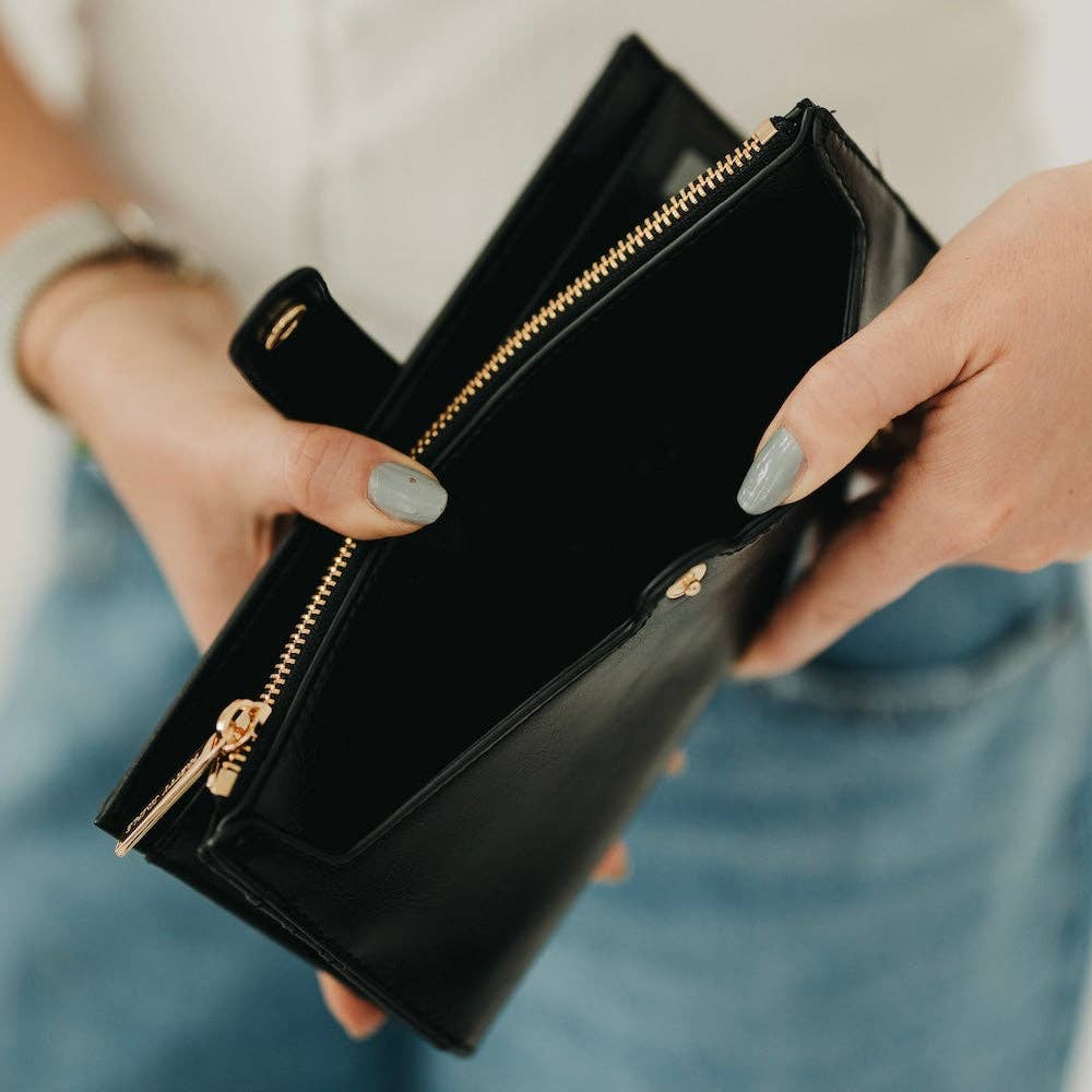 Essentials Carryall Wallet: Black
