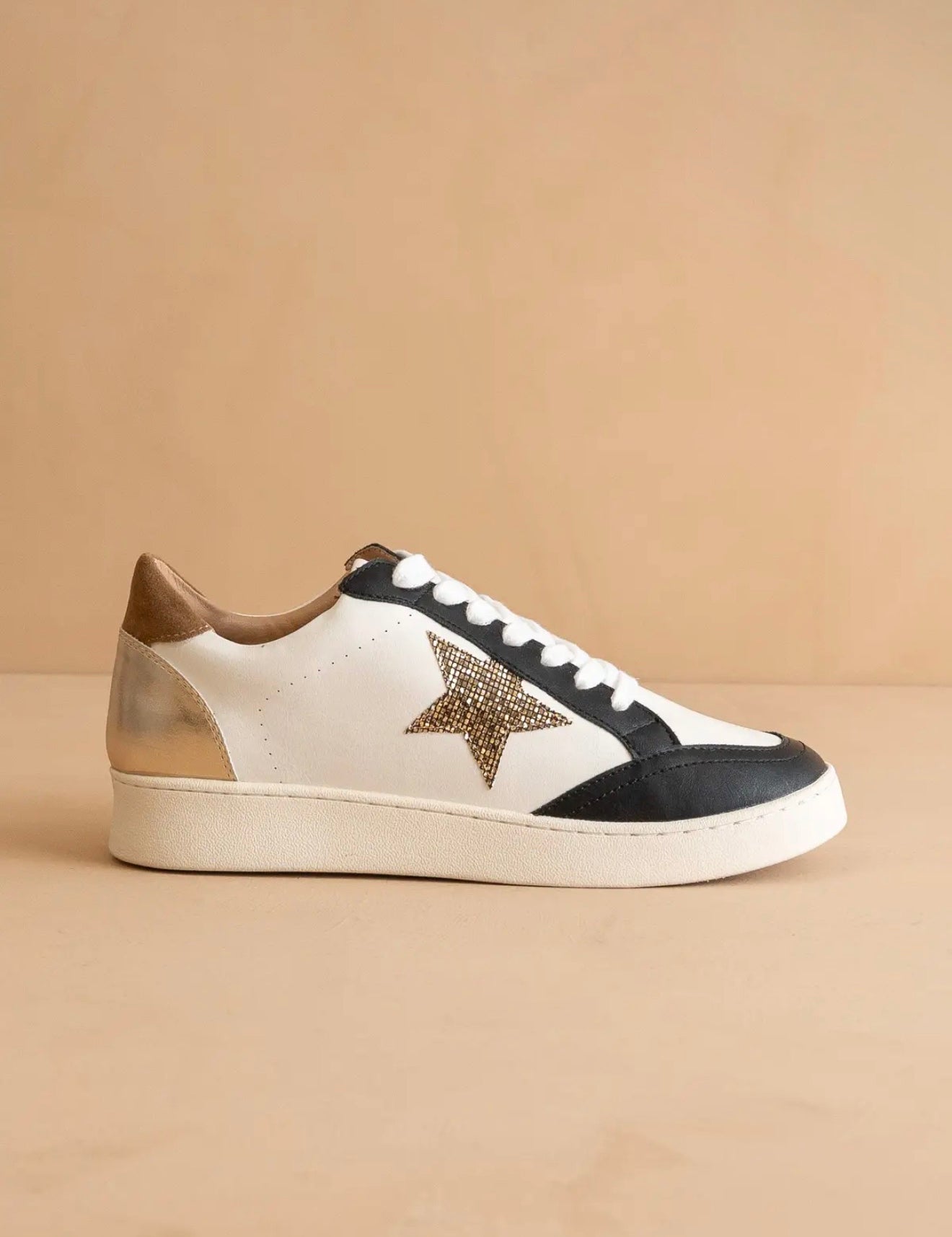 The Eliana Black Vintage Star Fall Sneakers
