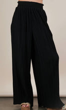 Ronan Black Solid Wide Leg Pleated Pants