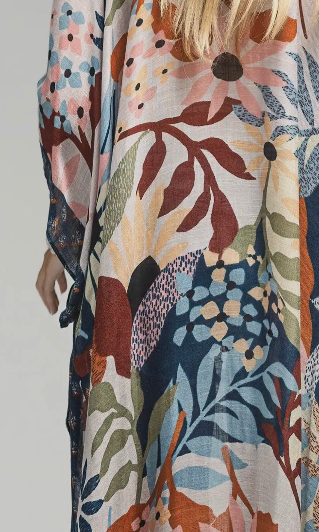 Amila Botanical Floral Kimono