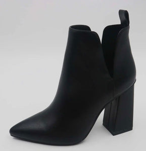 Ryan Black Women Chunky Heel Pointed Toe Booties