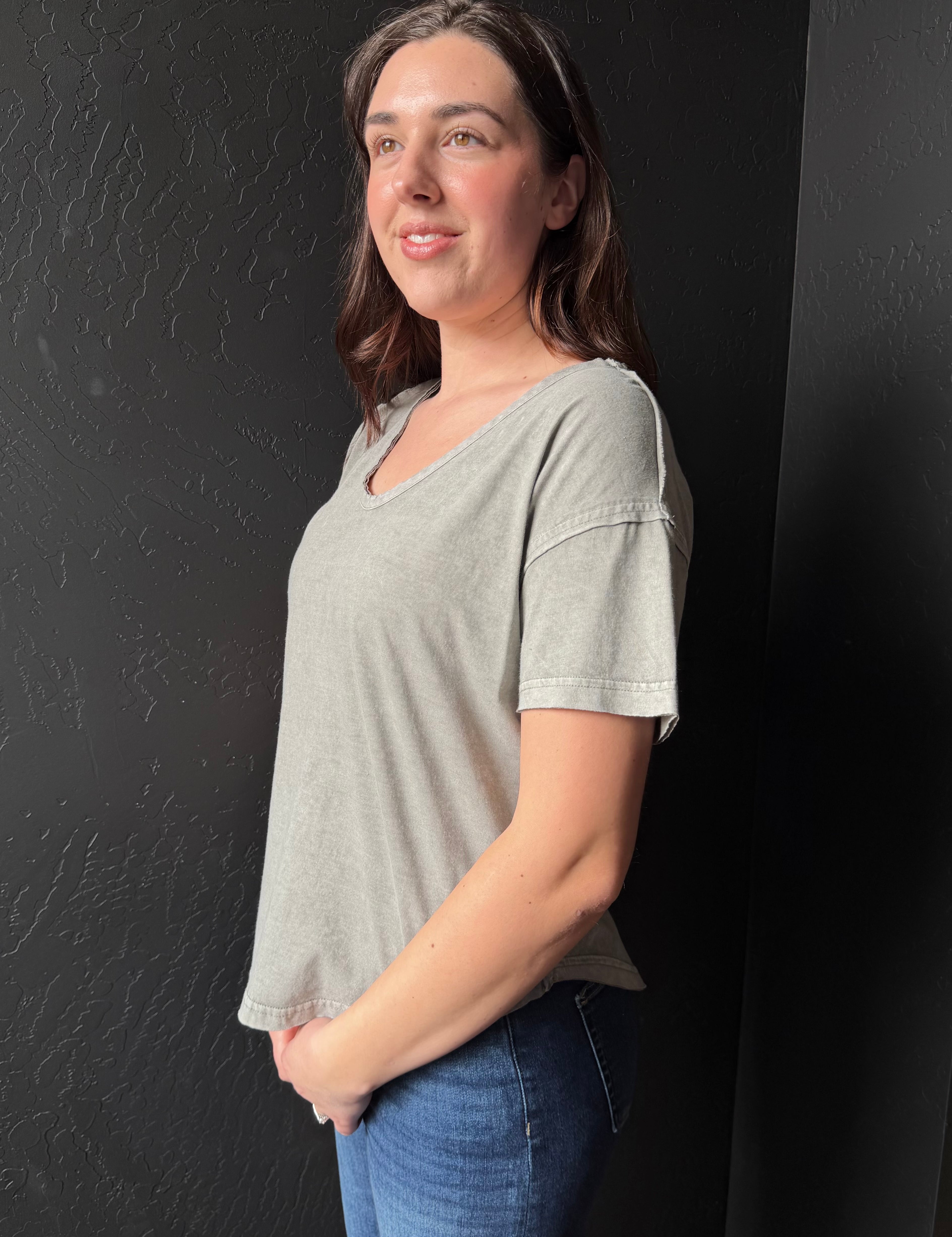 Calvin Washed Scoop Neck Raw Edge Short Sleeve Knit Top