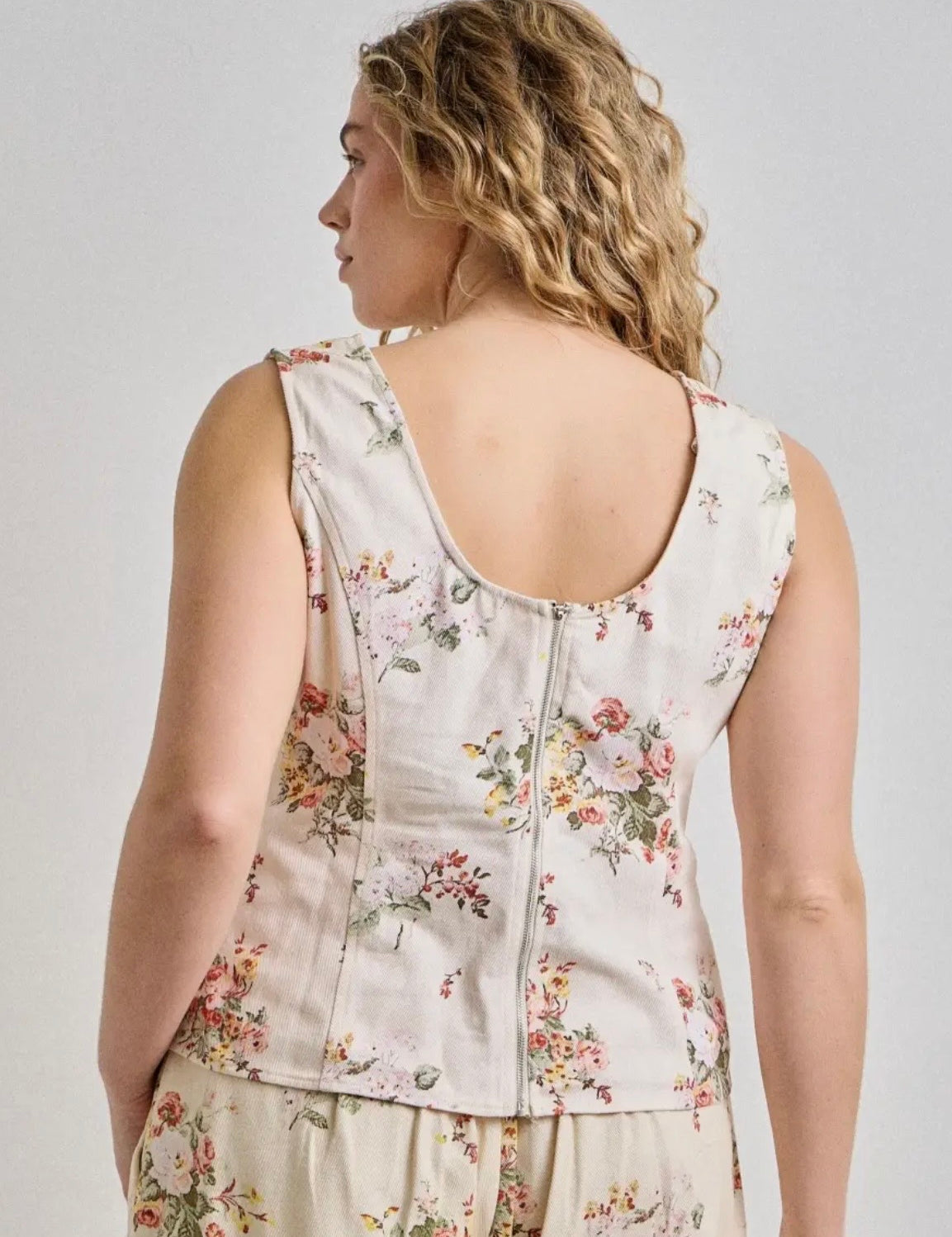 Ariana Plus Size Floral Print Sleeveless Shell Top
