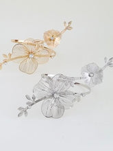 Emilio Delicate Flower Vine Arm Cuff