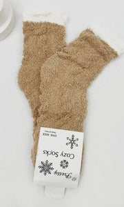 Philip Two Tone Solid Cable Pattern Cozy Socks
