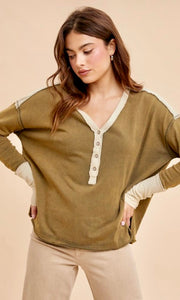 Alan Washed Olive Cotton Button Cuff Knit Top