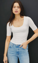 Gjerta Basic Short Sleeve Cropped Top
