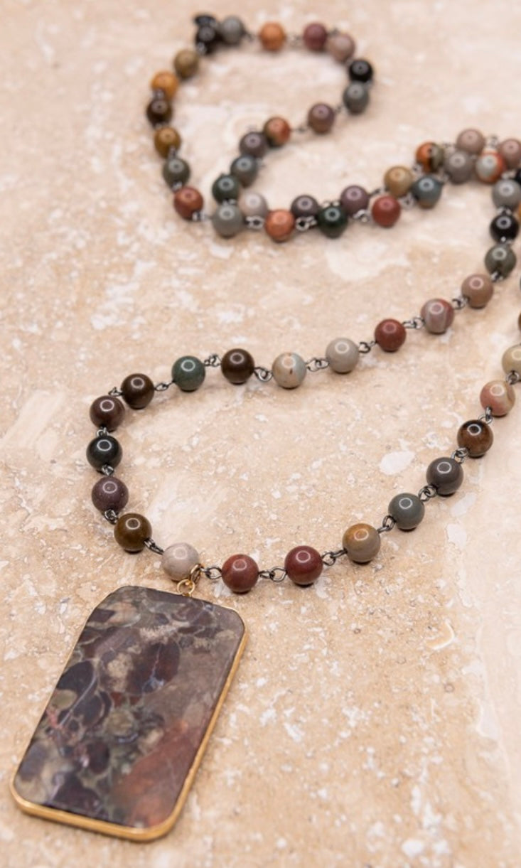 Patty Dark Mix Stone Rectangular Pendant Beaded Necklace