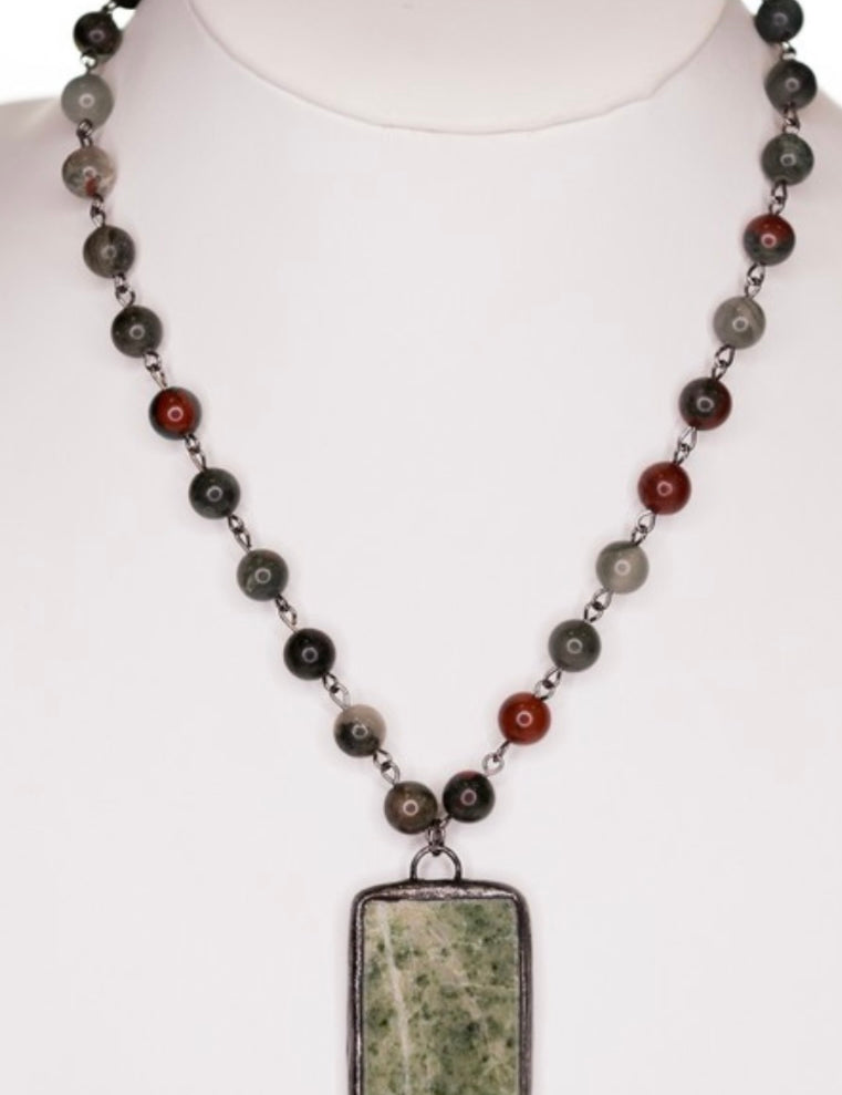 Suzanne Jasper Stone Pendant Beaded Short Necklace